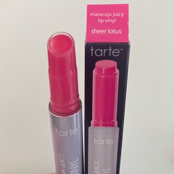 Tarte Lip Vinyl Lip Gloss “Sheer Lotus” (sheer pink) Full-Size/BNIB - Picture 2 of 16